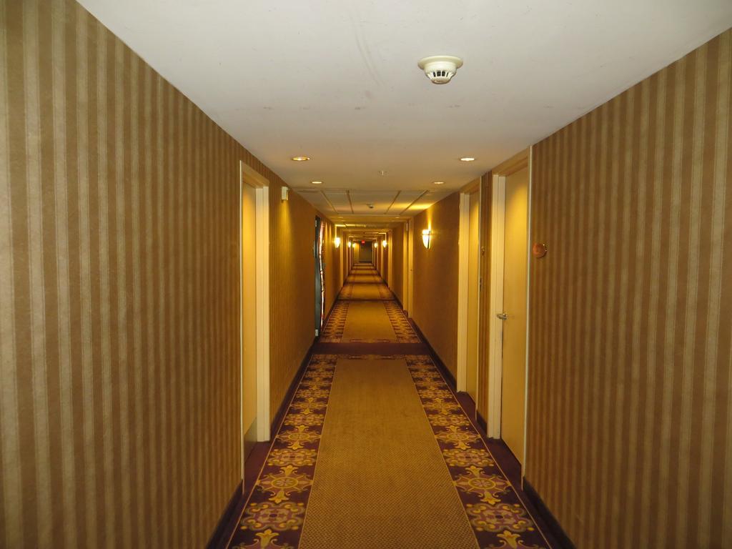 Gateway Hotel Dallas Park Central Εξωτερικό φωτογραφία