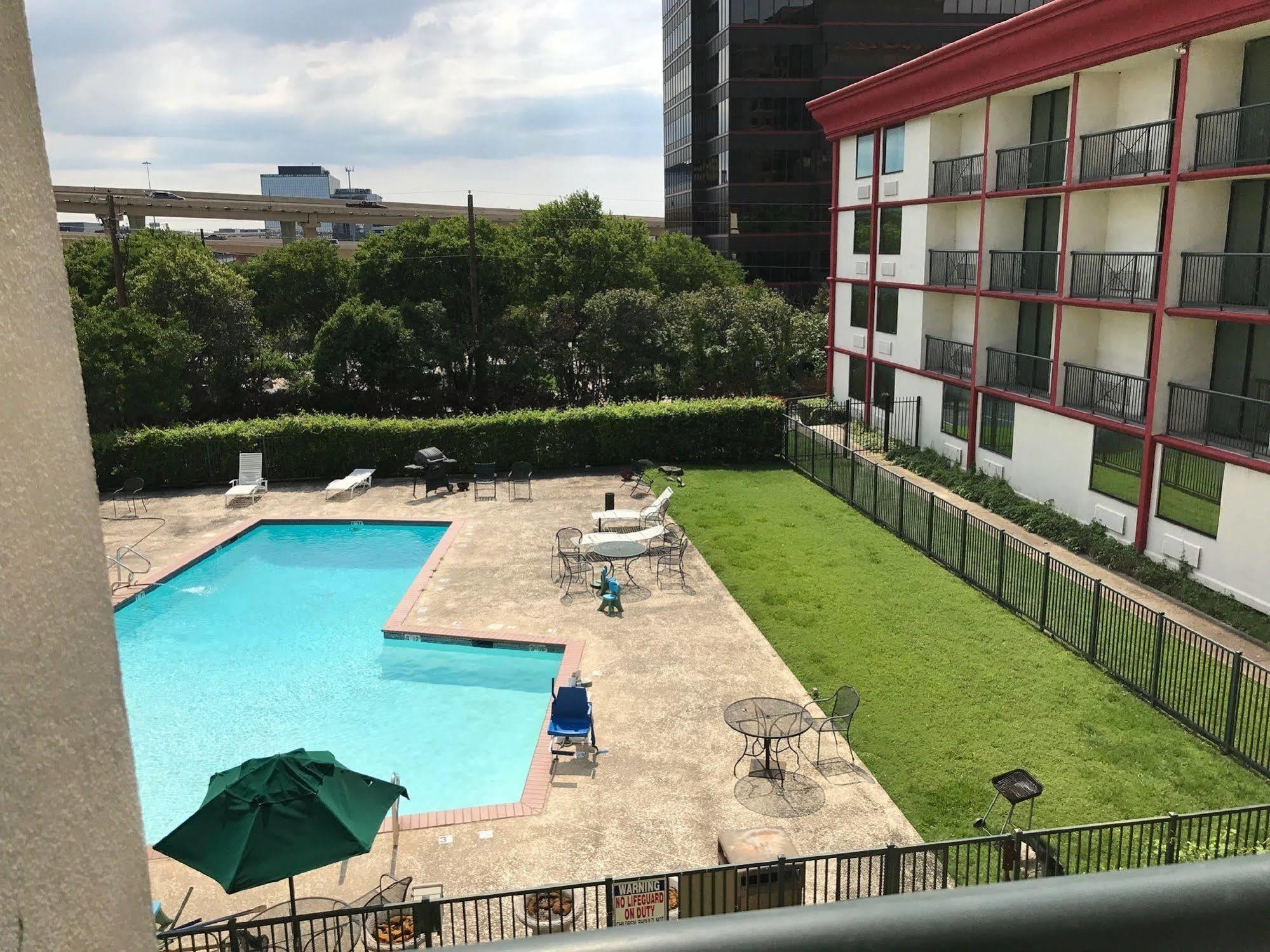 Gateway Hotel Dallas Park Central Εξωτερικό φωτογραφία