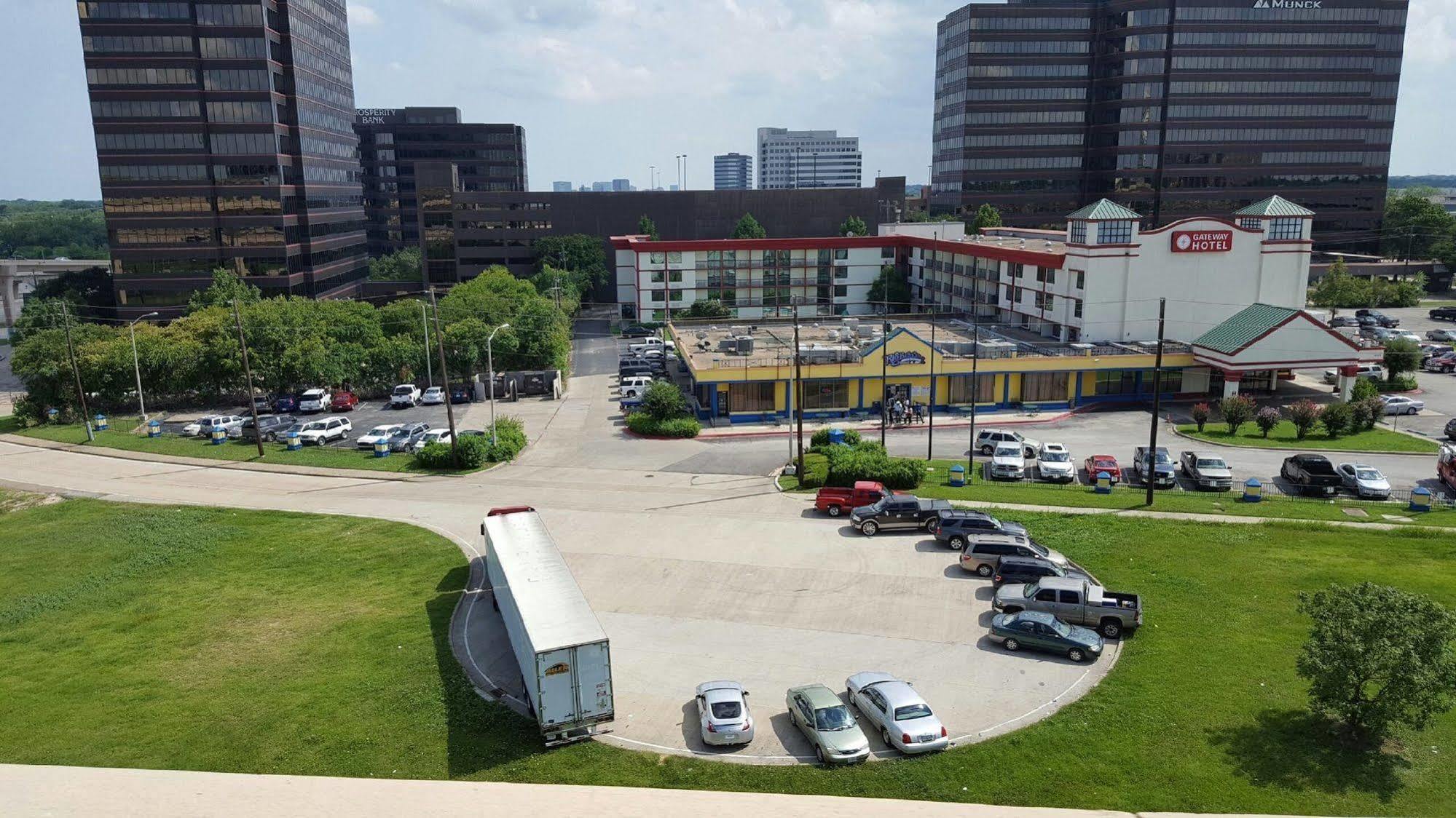 Gateway Hotel Dallas Park Central Εξωτερικό φωτογραφία