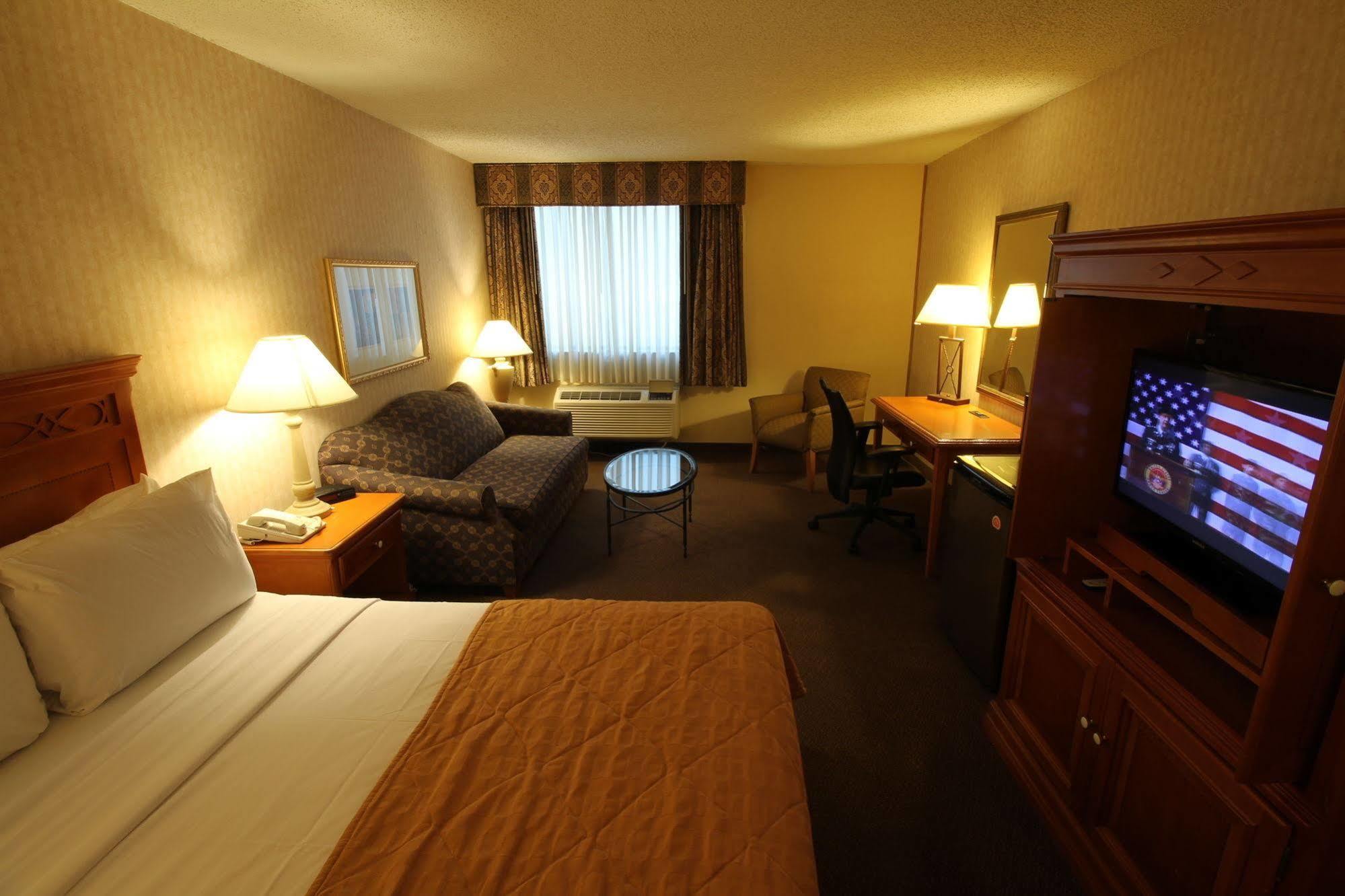 Gateway Hotel Dallas Park Central Εξωτερικό φωτογραφία